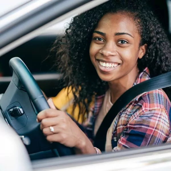 Alquilar un taxi privado VTC en Madrid es la mejor opción para traslados al aeropuerto.